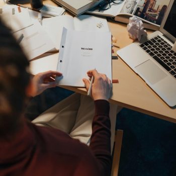 pexels-ron-lach-8085940